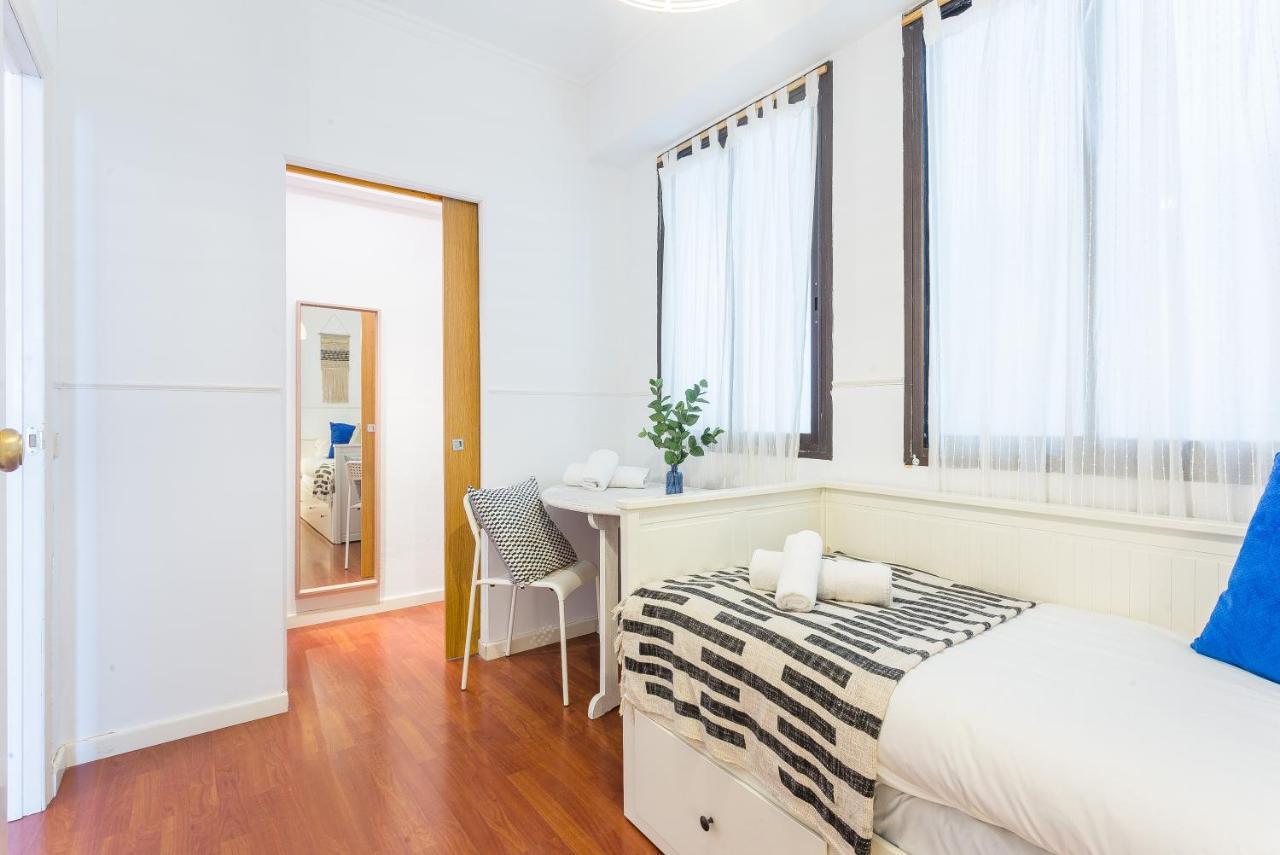 Lodging Apartments Illa Diagonal Barcelona Ngoại thất bức ảnh