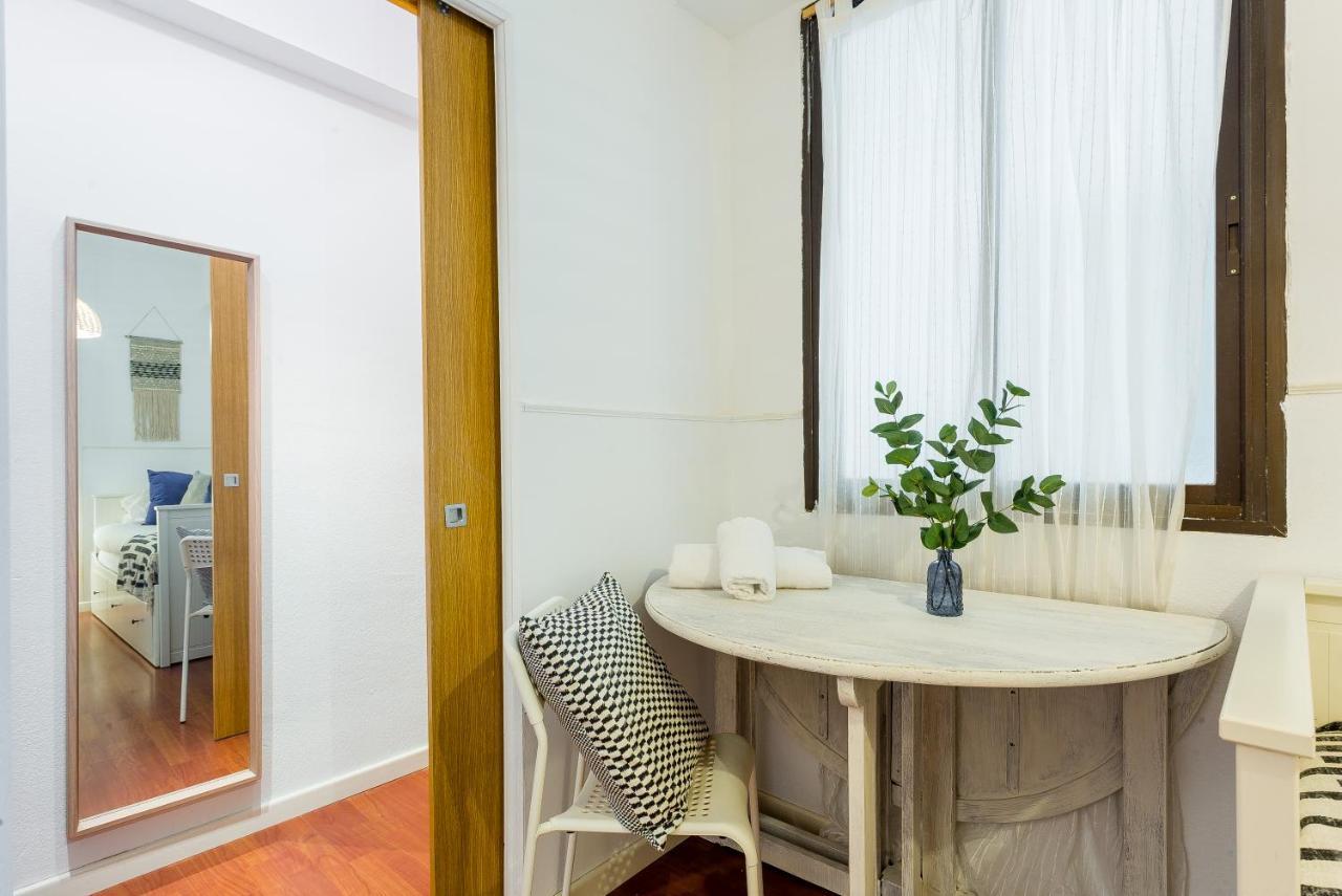 Lodging Apartments Illa Diagonal Barcelona Ngoại thất bức ảnh