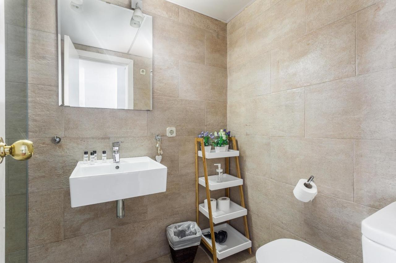 Lodging Apartments Illa Diagonal Barcelona Ngoại thất bức ảnh